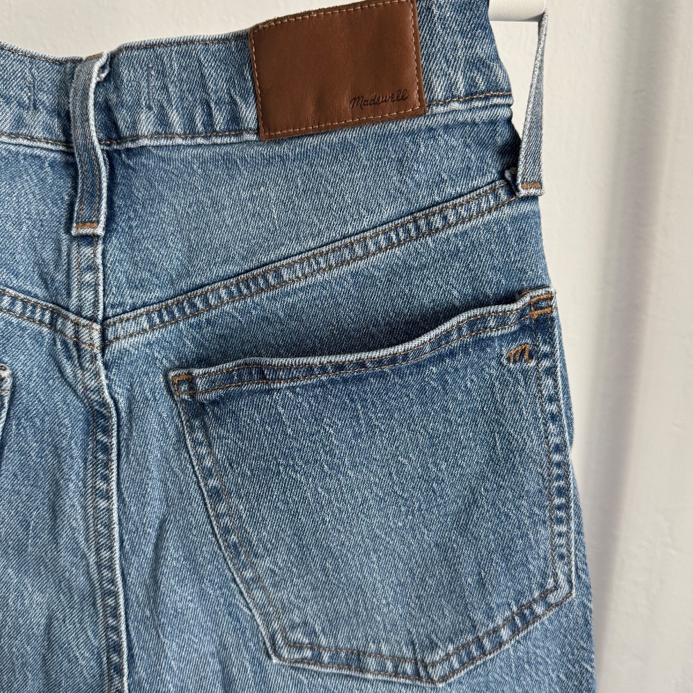 Madewell The Perfect Vintage Jeans in Ainsworth Wash with Raw Hem (27)